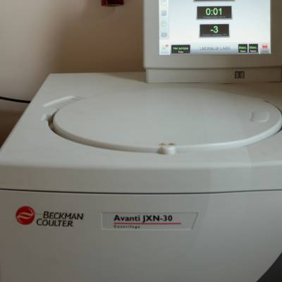 High-Speed Centrifuge  Avanti JXN-30, Beckman Coulter