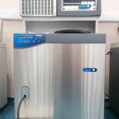 FreeZone 12 Liter Console Freeze Dry System, Labconco
